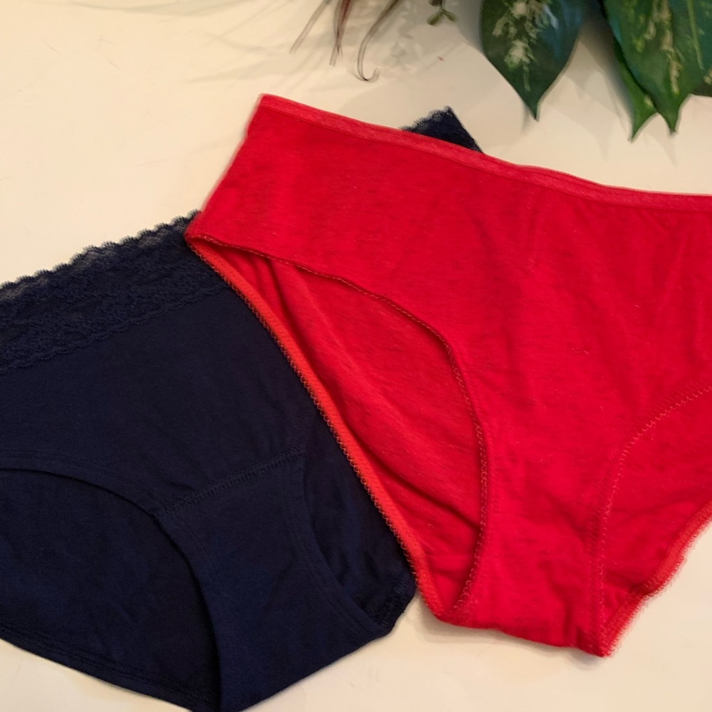 NWT LOT OF 2  LOW RISE HIPHUGGER AND HIPHUGGER/HIPSTER SIZE: XL